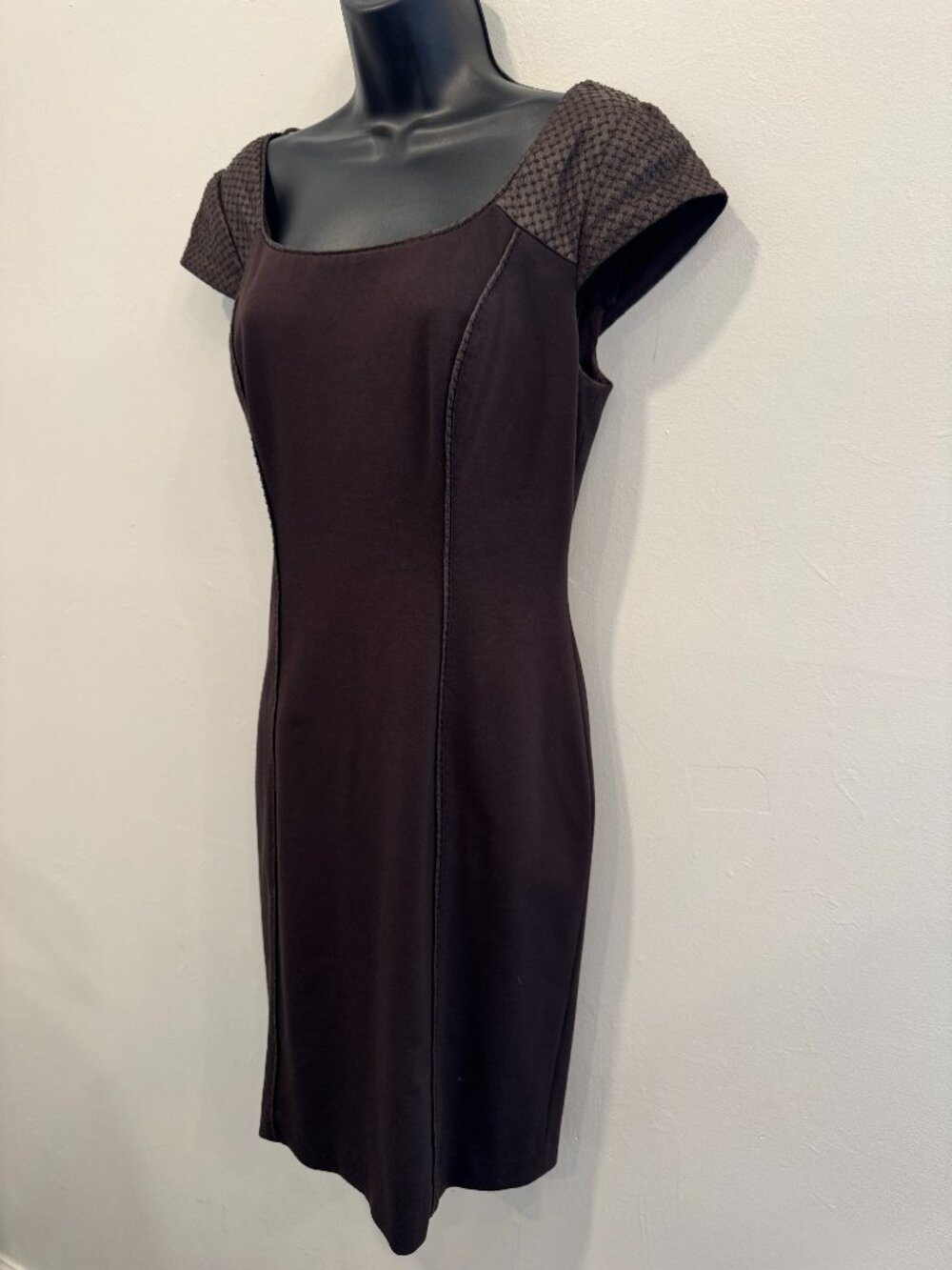 Kay Unger New York Size 12 Brown Textured Cap Sleeve Sheath Dress